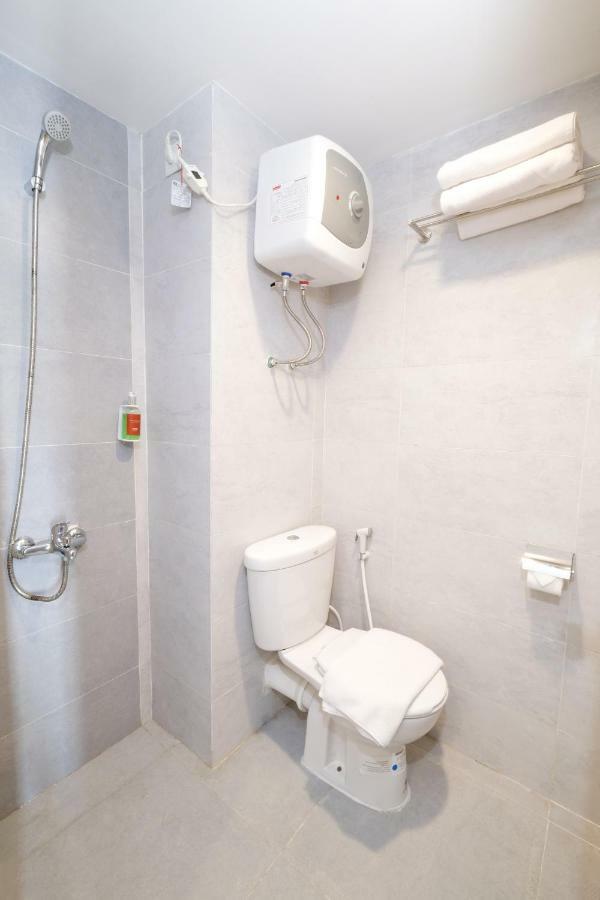 Collection O 15 Taman Melati Merr Surabaya Exterior foto