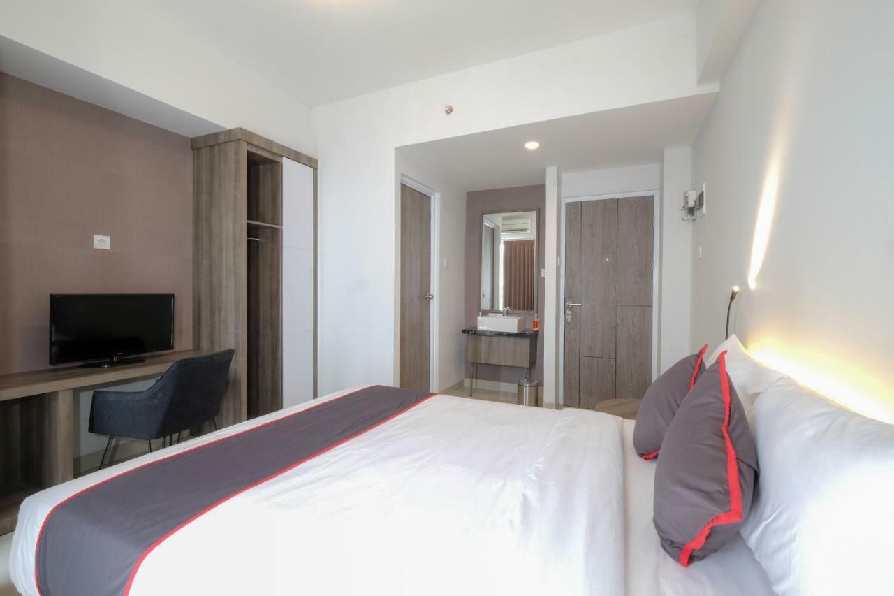 Collection O 15 Taman Melati Merr Surabaya Exterior foto